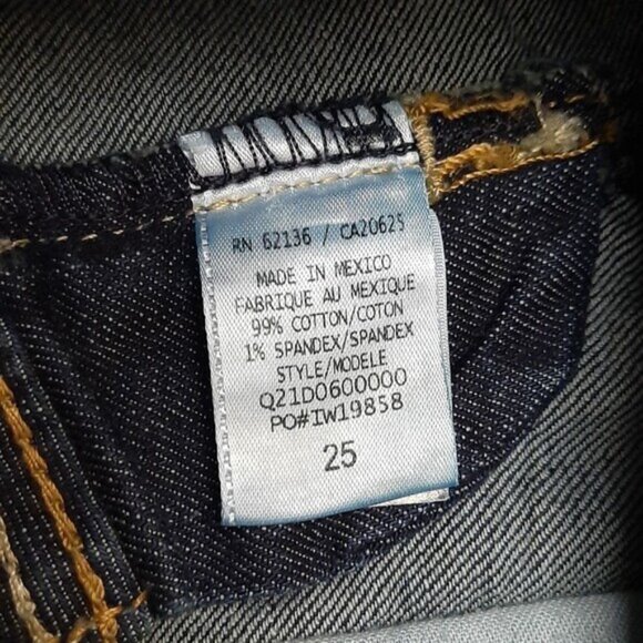 GUESS Dark Blue Jean Short Shorts Whiskering Details Sz 25 - Picture 9 of 10